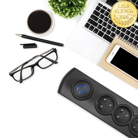 Qoltec Listwa zasilająca antyprzepięciowa | 8 gniazd | 1.8m | Czarna