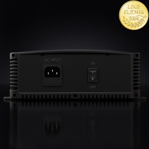 Qoltec Inteligentna profesjonalna ładowarka Monolith do akumulatorów LiFePO4 AGM GEL SLA | 50A | 12V